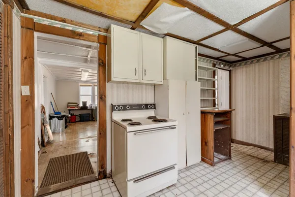 $300,000 | 205 Loomis Hill Road, Waterbury, VT 05677