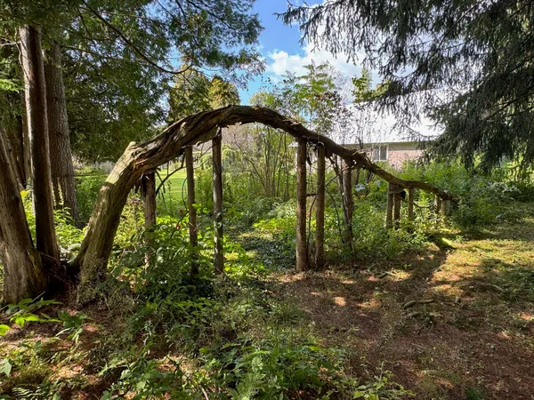 $300,000 | 205 Loomis Hill Road, Waterbury, VT 05677