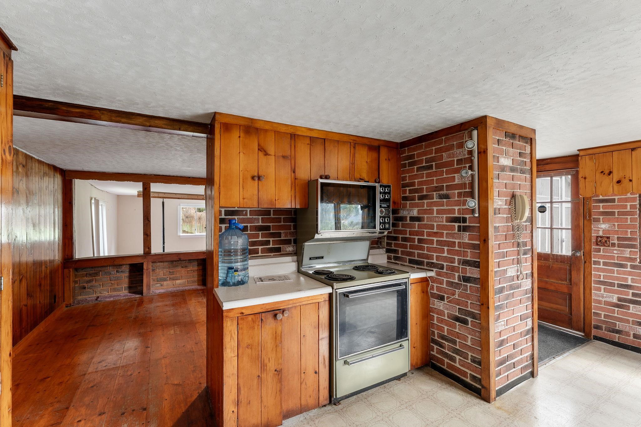 205 Loomis Hill Road Waterbury, VT 05677 - Photo 7 of 60