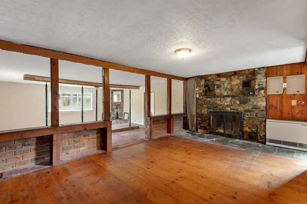 $300,000 | 205 Loomis Hill Road, Waterbury, VT 05677