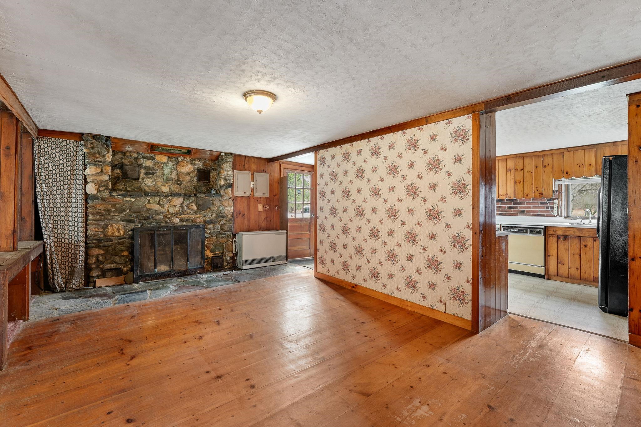 205 Loomis Hill Road Waterbury, VT 05677 - Photo 9 of 60