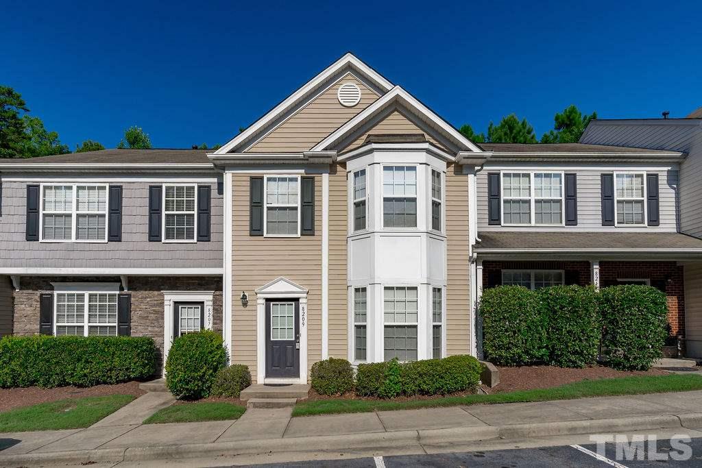8209 Clasara Circle Raleigh, NC 27613 - Photo 2 of 27 Gallery Image 2