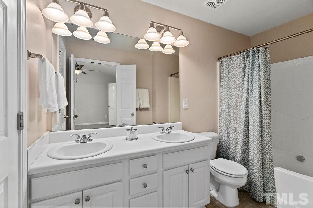 8209 Clasara Circle Raleigh, NC 27613 - Photo 18 of 27 Gallery Image 18