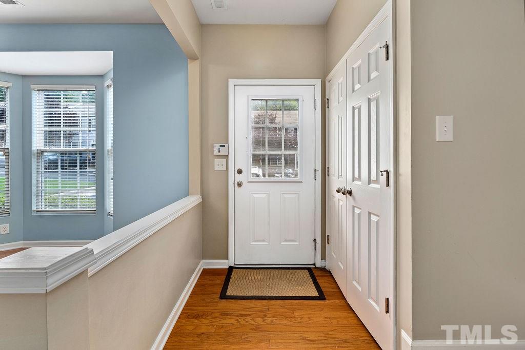 8209 Clasara Circle Raleigh, NC 27613 - Photo 4 of 27 Gallery Image 4