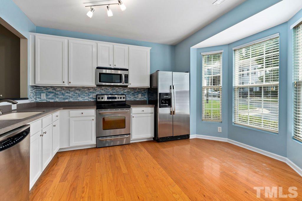 8209 Clasara Circle Raleigh, NC 27613 - Photo 6 of 27 Gallery Image 6