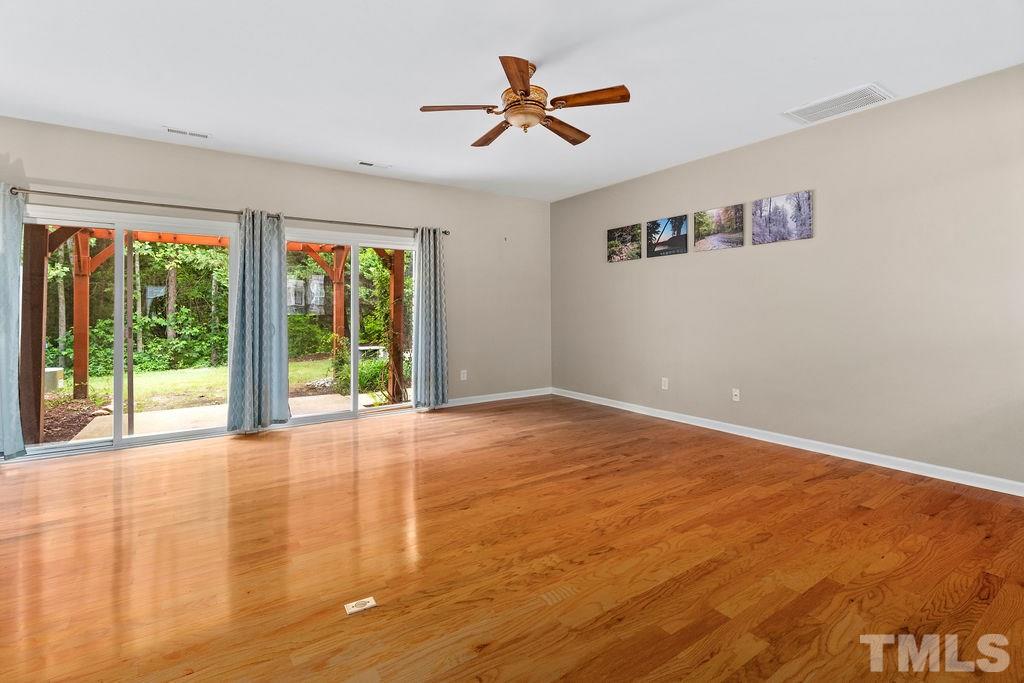 8209 Clasara Circle Raleigh, NC 27613 - Photo 9 of 27 Gallery Image 9