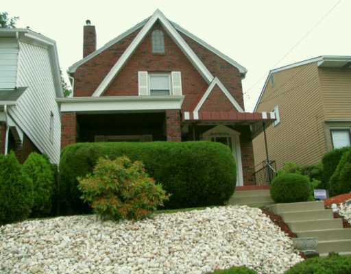 2840 Middletown Road Crafton Heights, PA 15204 - Photo 1 of 8 Exterior Front.