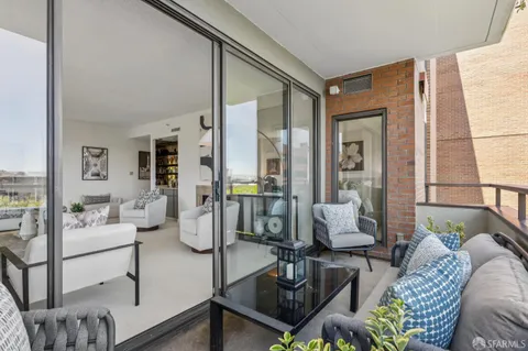 $1,198,000 | 101 Lombard Street, Unit 214E, San Francisco, CA 94111