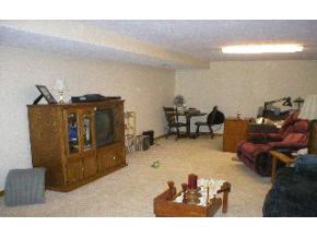 1376 Marigold Road Bloomington, IN 47401 - Photo 5 of 8 Gallery Image 5