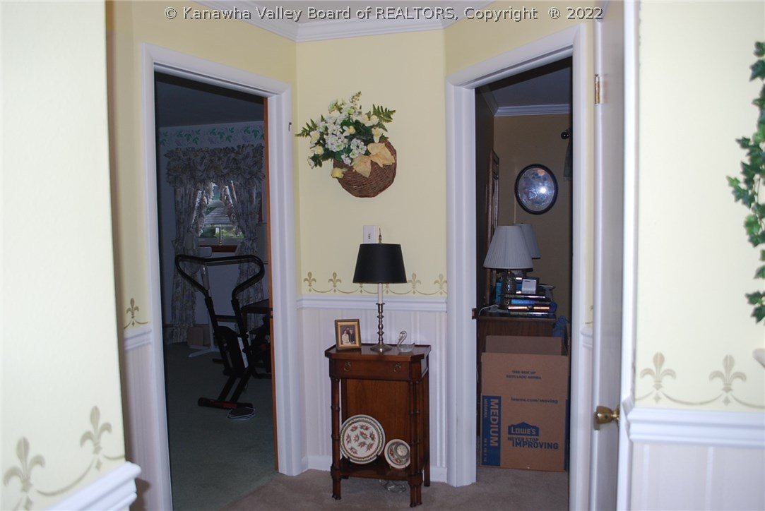 713 South Ritchie Avenue Ravenswood, WV 26164 - Photo 12 of 24 hallway