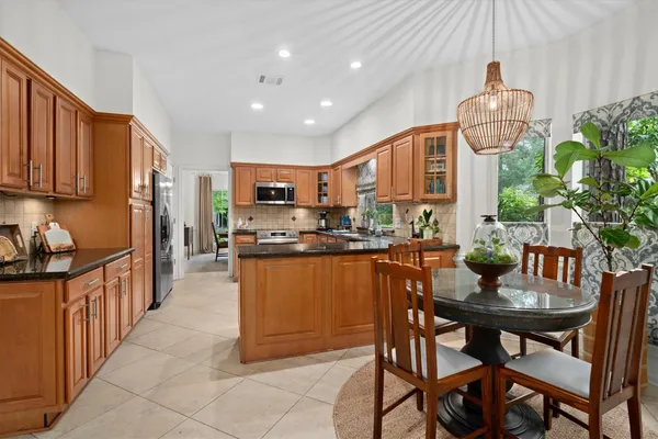 $700,000 | 23 Tanager Trail, The Woodlands, TX 77381