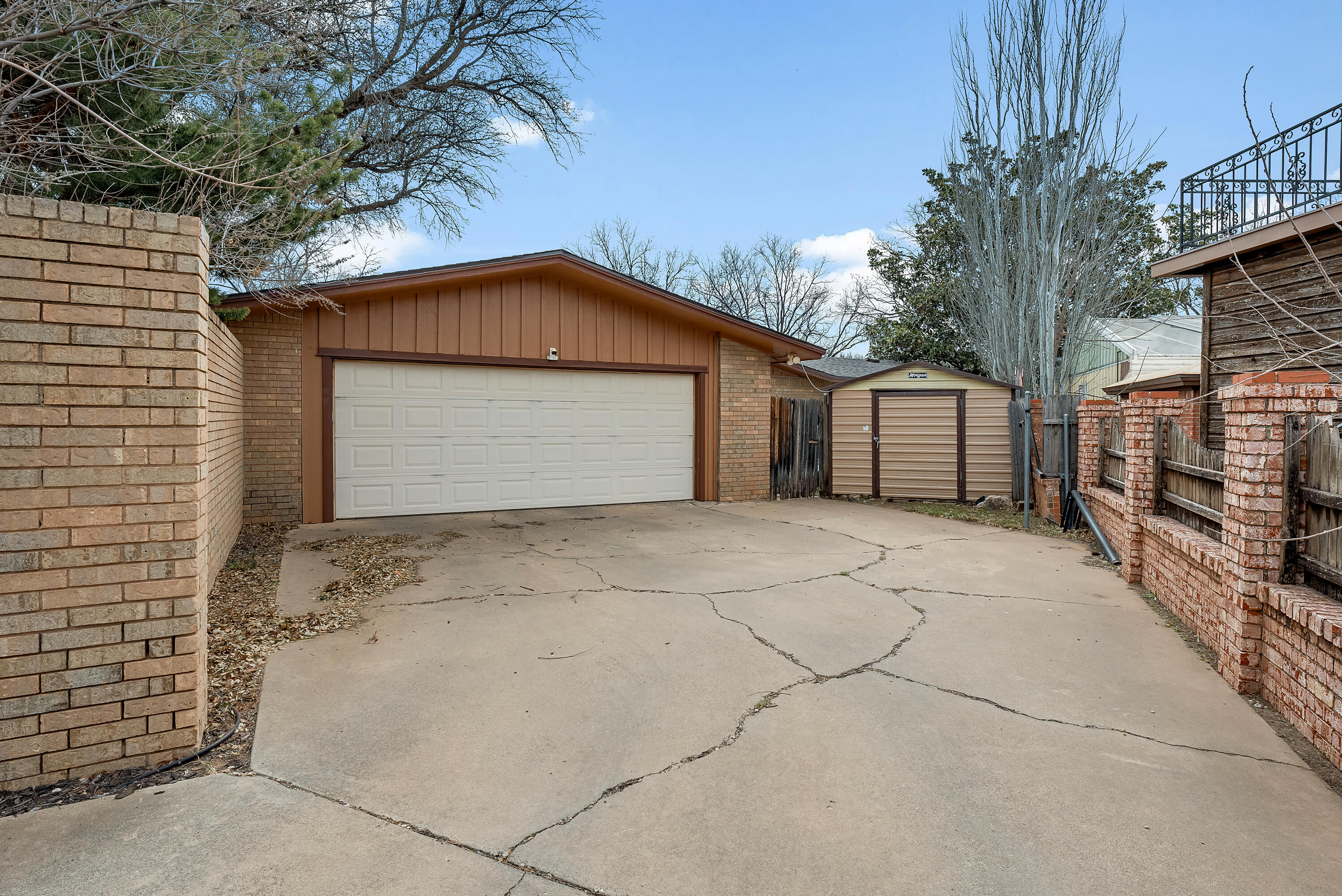 3807 68th Street Lubbock, TX 79413 - Photo 3 of 30 IMG_8380