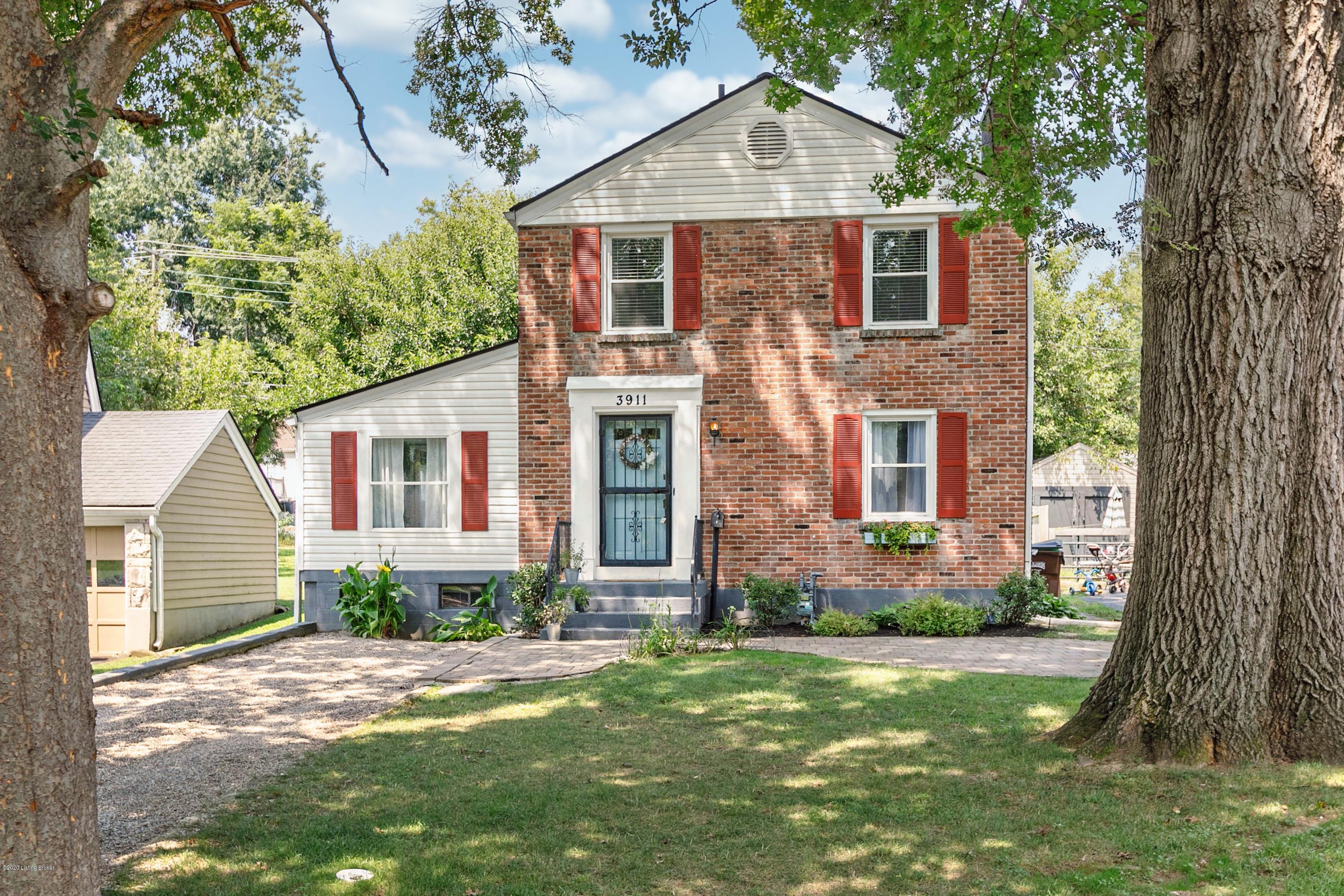 3911 Springhill Road Louisville, KY 40207 - Photo 3 of 36 D937A666-7611-4E4F-B245-3493DD1A75C5