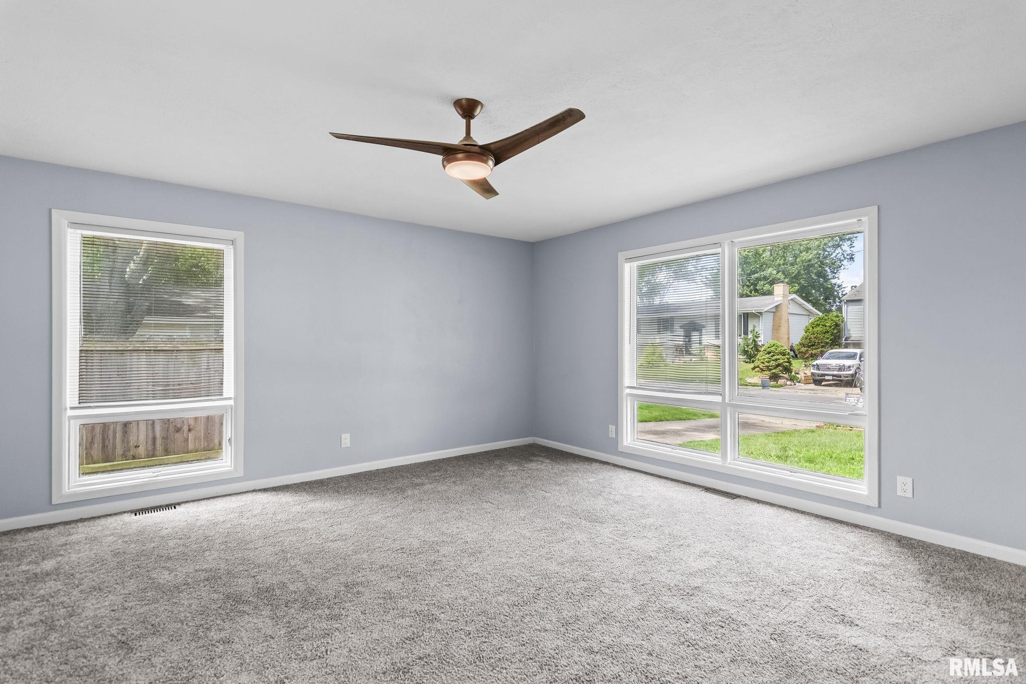 4 North Oxford Road Springfield, IL 62702 - Photo 4 of 32