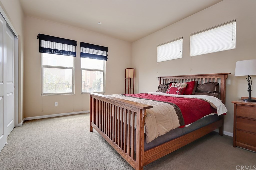 5429 Strand, Unit 101 Hawthorne, CA 90250 - Photo 11 of 24