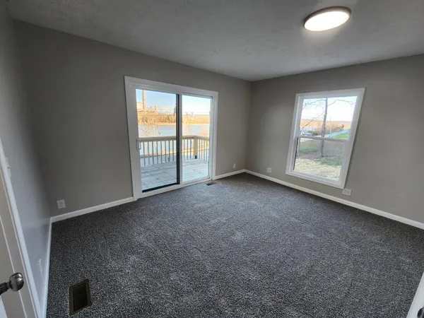 $389,900 | 16027 Highway 156, Patriot, IN 47038