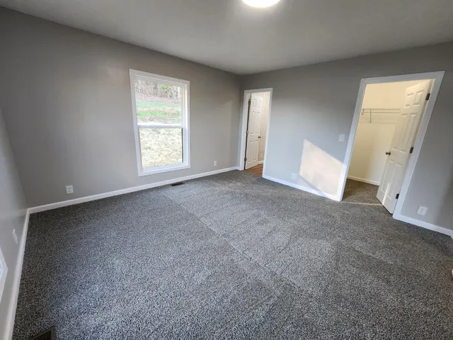 $389,900 | 16027 Highway 156, Patriot, IN 47038