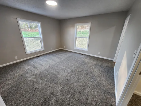 $389,900 | 16027 Highway 156, Patriot, IN 47038