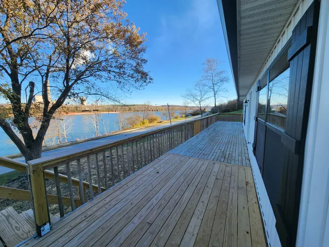 $389,900 | 16027 Highway 156, Patriot, IN 47038