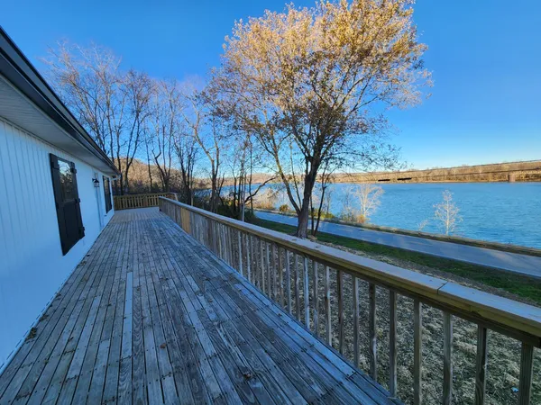 $389,900 | 16027 Highway 156, Patriot, IN 47038