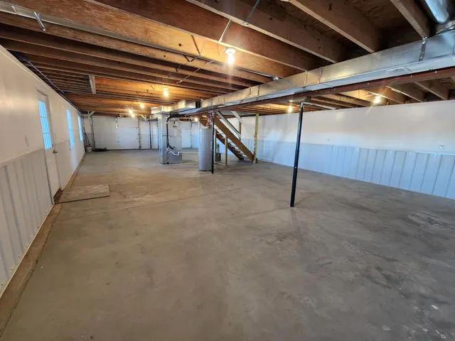 $389,900 | 16027 Highway 156, Patriot, IN 47038