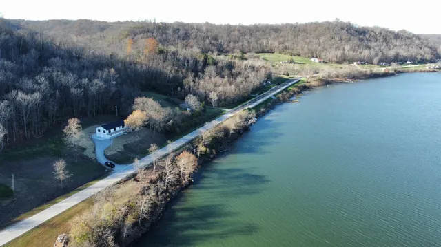 $389,900 | 16027 Highway 156, Patriot, IN 47038