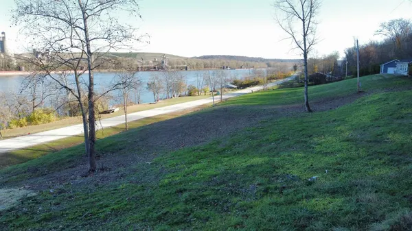$389,900 | 16027 Highway 156, Patriot, IN 47038