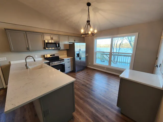 $389,900 | 16027 Highway 156, Patriot, IN 47038