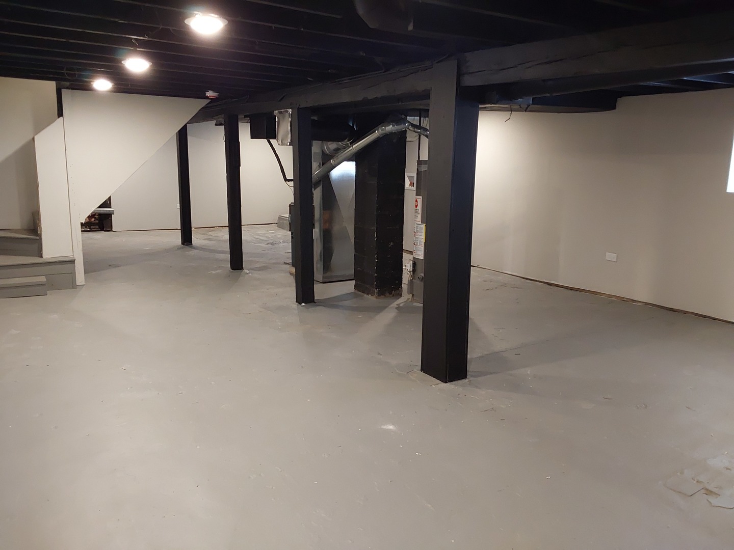 7712 South Evans Avenue Chicago, IL 60619 - Photo 19 of 22 a view of an empty room