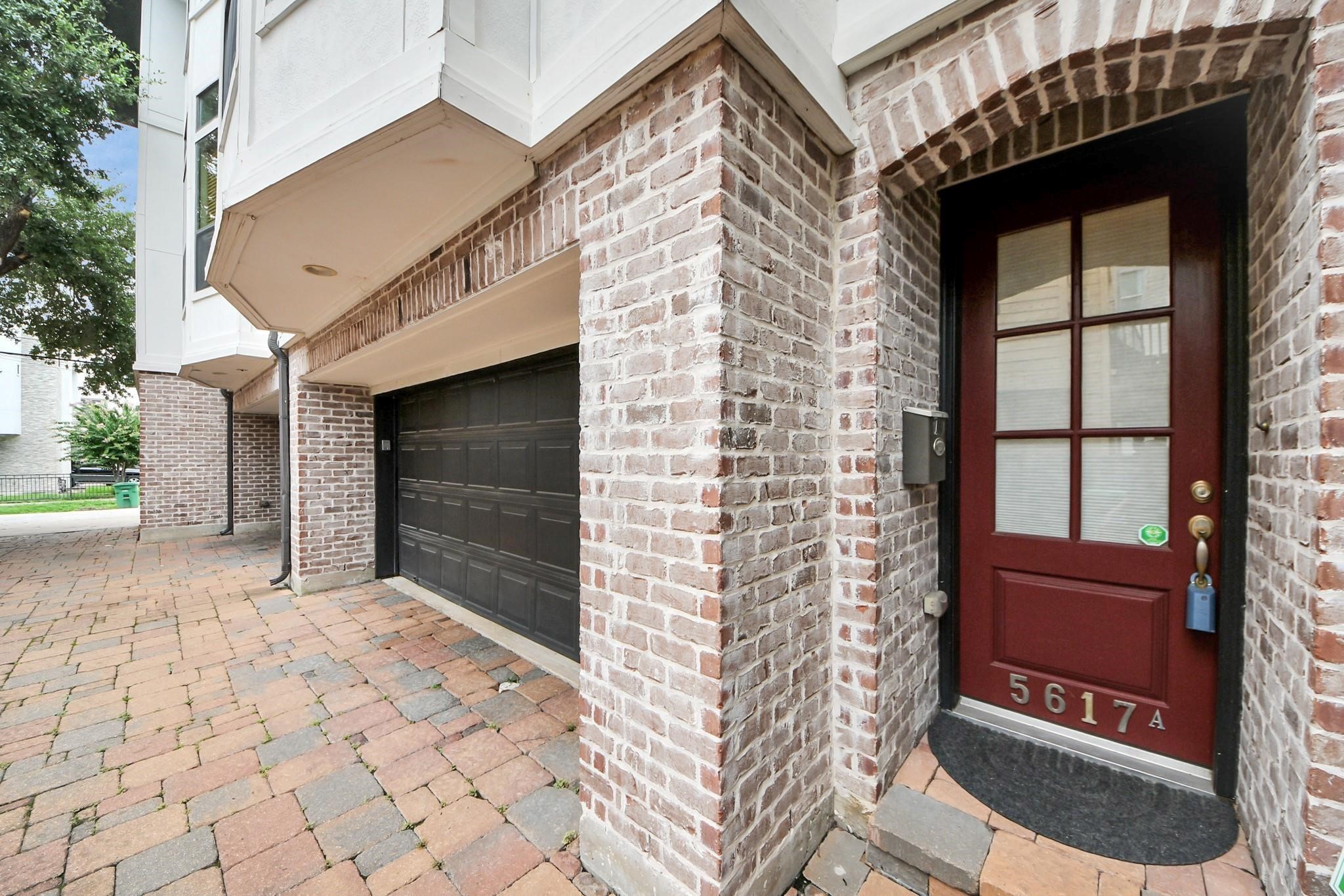 5617 Kiam Street, Unit A Houston, TX 77007 - Photo 3 of 46 a view of front door