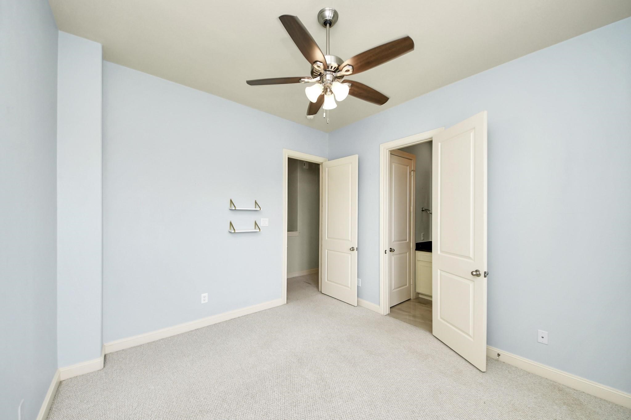 5617 Kiam Street, Unit A Houston, TX 77007 - Photo 37 of 46 a view of an empty room