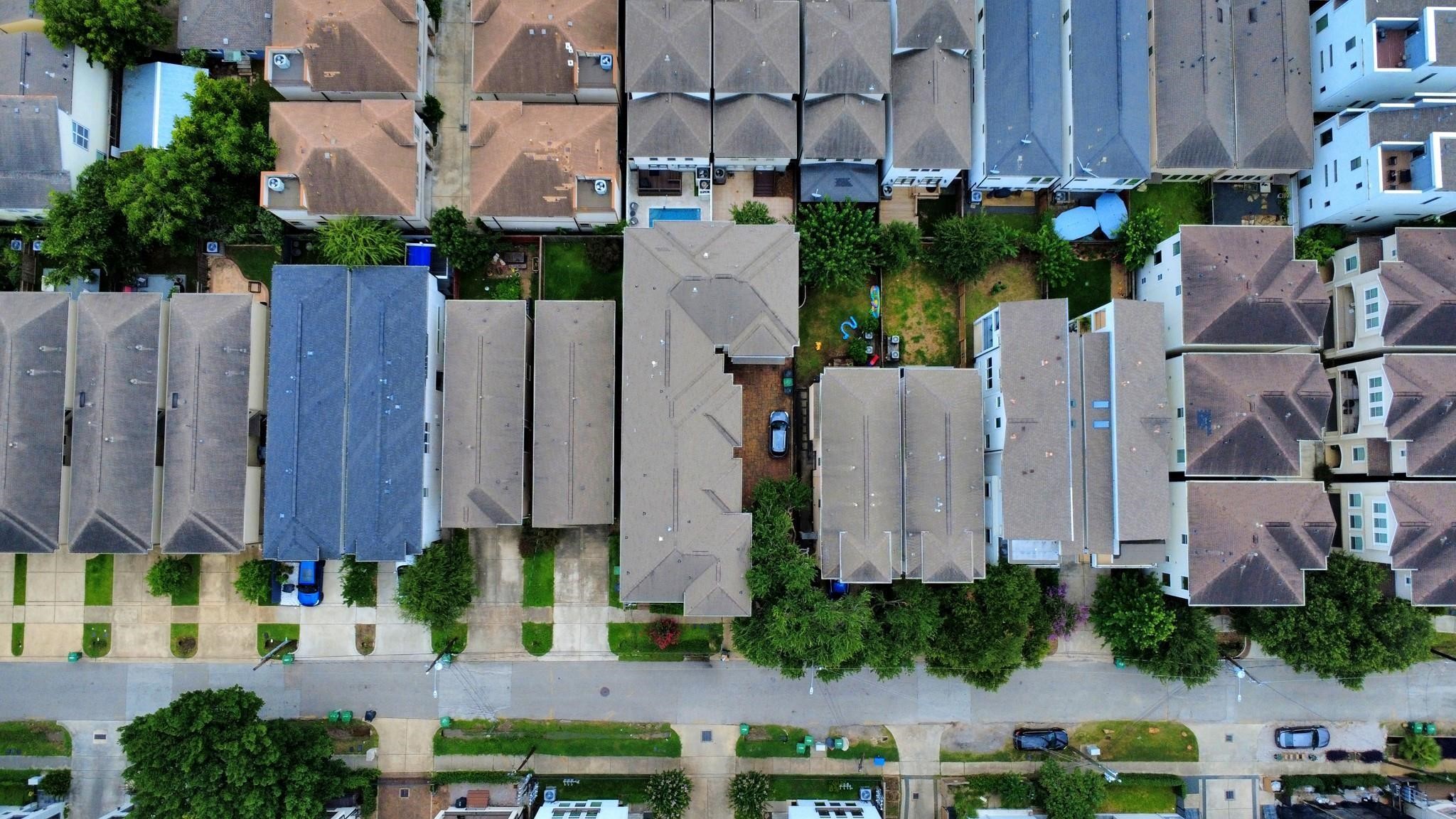 5617 Kiam Street, Unit A Houston, TX 77007 - Photo 45 of 46 a aerial view of multiple house