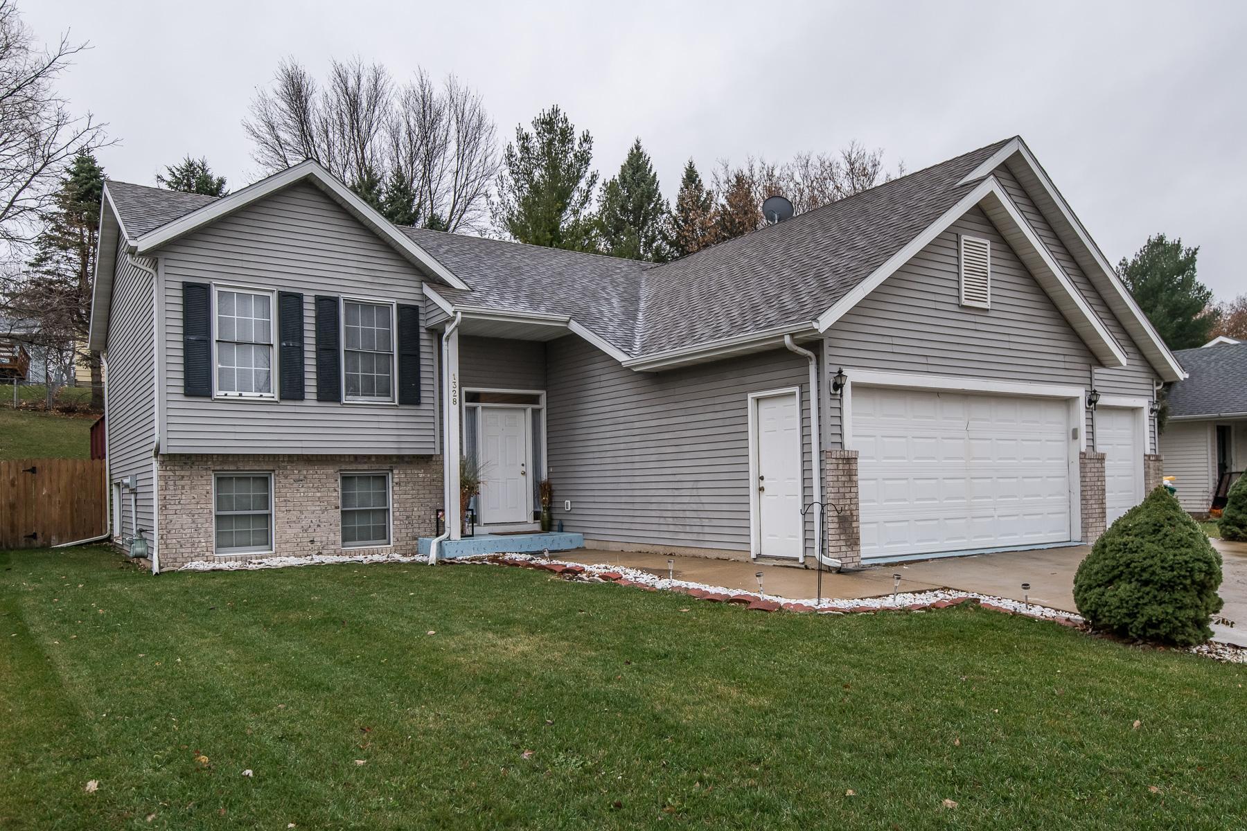 1328 50th Street Northwest Rochester, MN 55901 - Photo 1 of 1