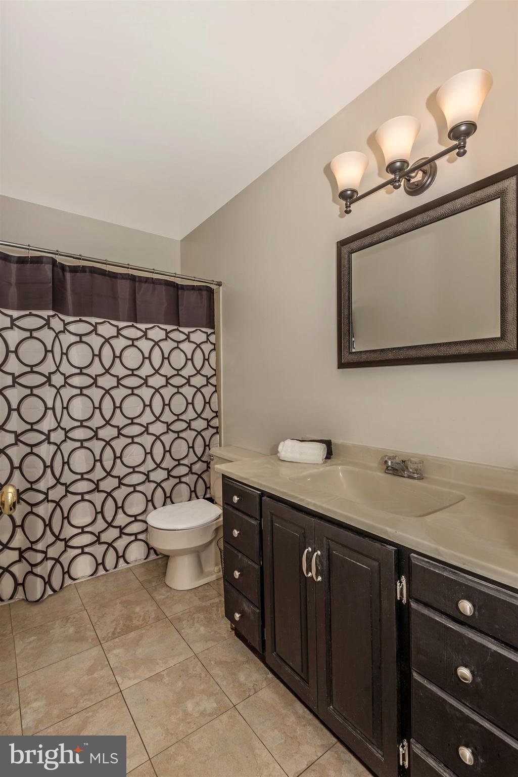 7829 Rocky Road Gaithersburg, MD 20882 - Photo 11 of 32 Bathroom with large vanity