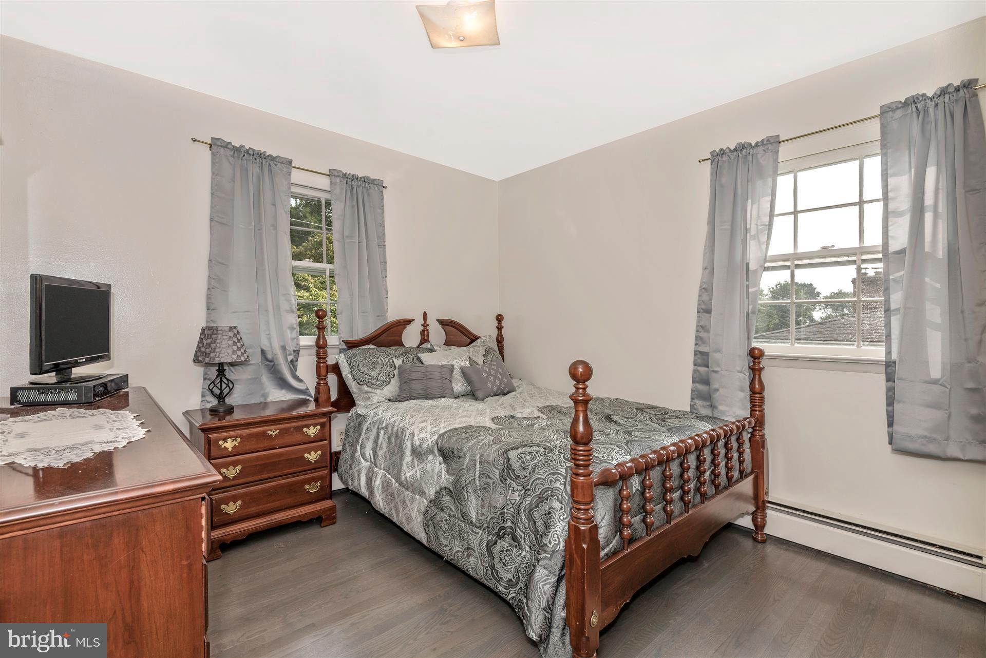 7829 Rocky Road Gaithersburg, MD 20882 - Photo 12 of 32 Master Bedroom