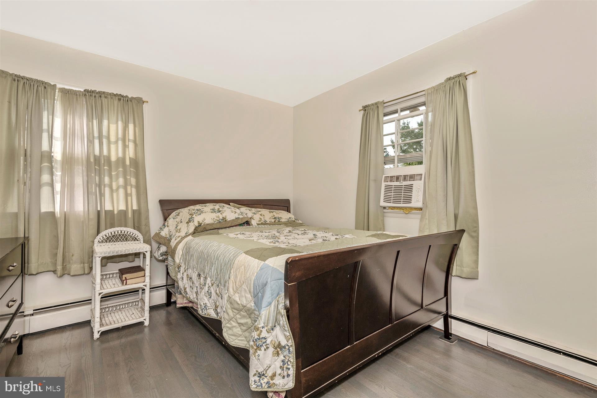 7829 Rocky Road Gaithersburg, MD 20882 - Photo 15 of 32 3rd Bedroom