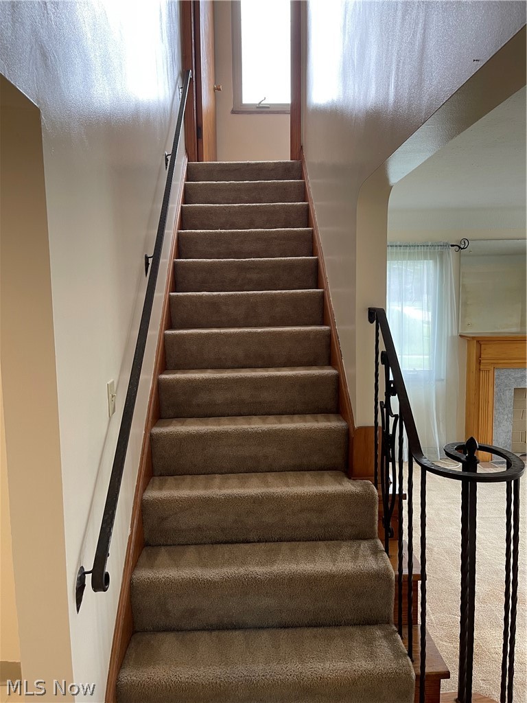 6171 Stanbury Road Parma, OH 44129 - Photo 14 of 22
