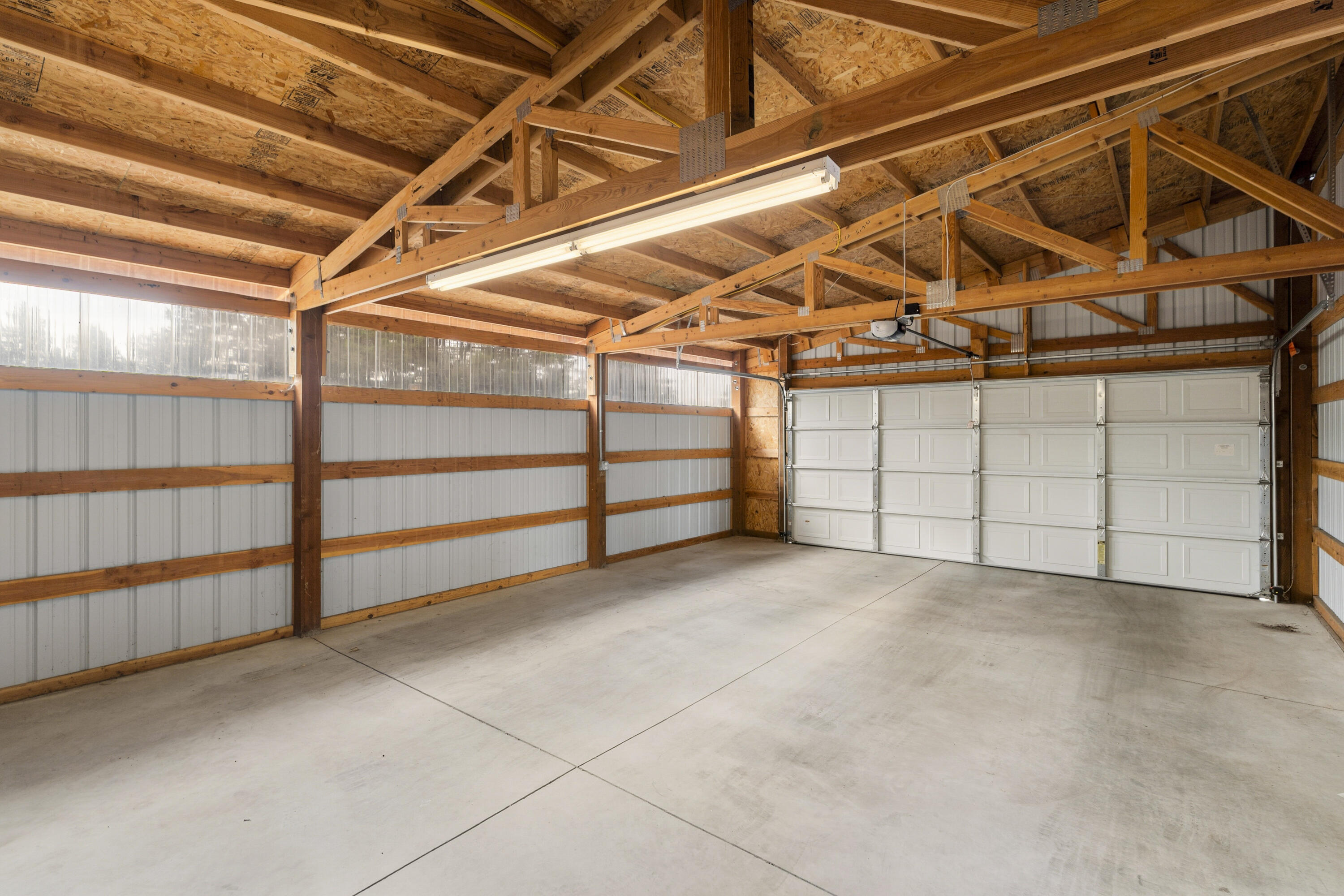 10739 Southwest Shad Road Terrebonne, OR 97760 - Photo 17 of 55 a view of a garage room