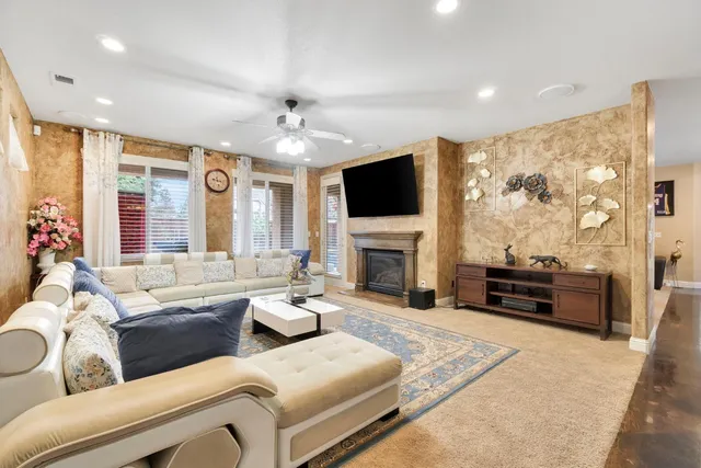 $850,000 | 2524 East Granada Avenue, Fresno, CA 93720