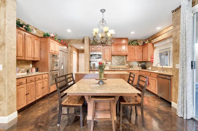 $850,000 | 2524 East Granada Avenue, Fresno, CA 93720