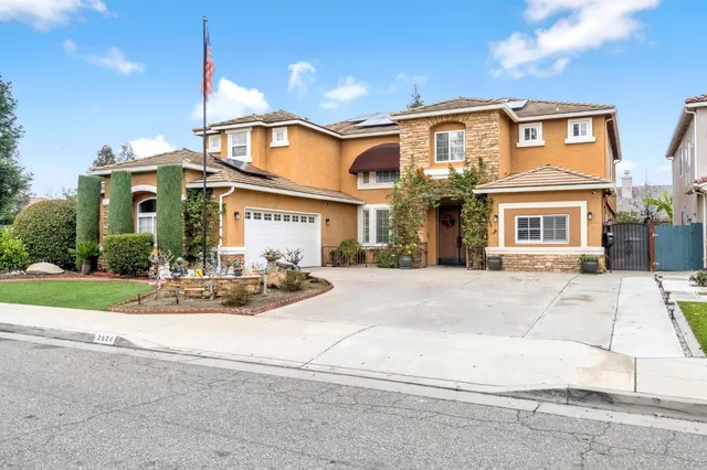 $850,000 | 2524 East Granada Avenue, Fresno, CA 93720