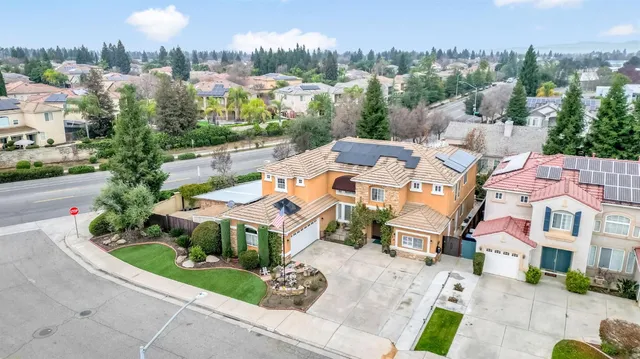 $850,000 | 2524 East Granada Avenue, Fresno, CA 93720