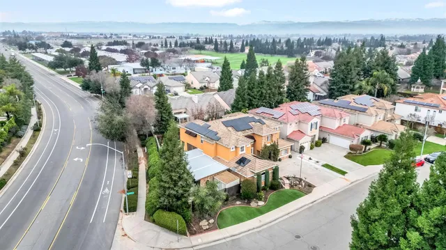 $850,000 | 2524 East Granada Avenue, Fresno, CA 93720