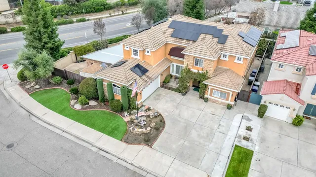 $850,000 | 2524 East Granada Avenue, Fresno, CA 93720