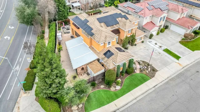 $850,000 | 2524 East Granada Avenue, Fresno, CA 93720