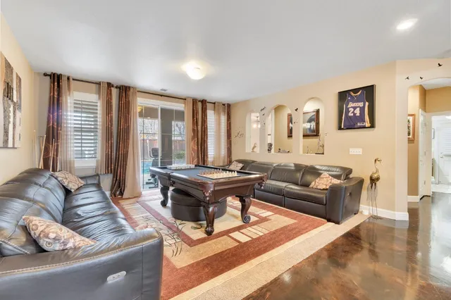 $850,000 | 2524 East Granada Avenue, Fresno, CA 93720