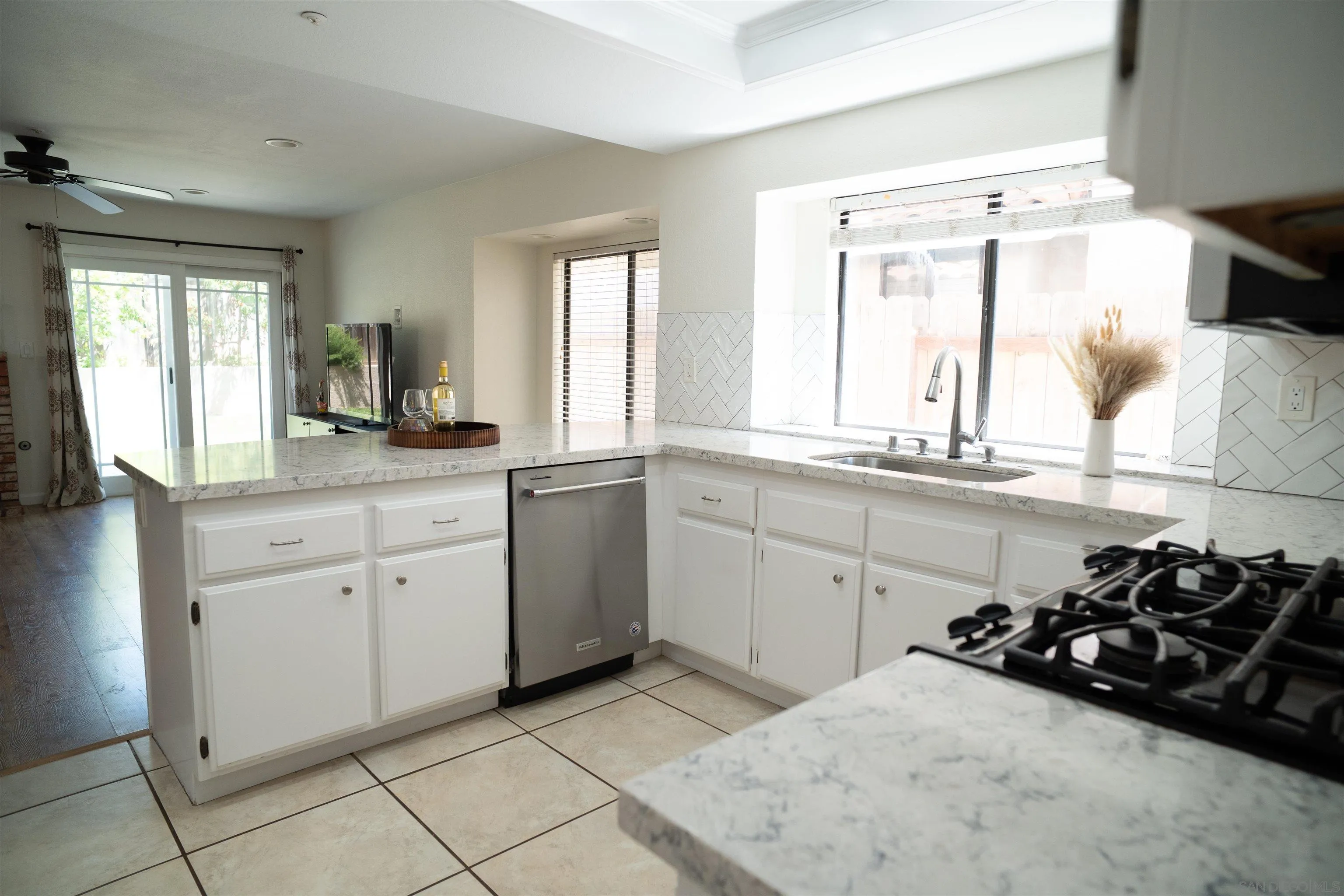 645 Paseo Rio Vista, CA 92081 - Photo 38 of 45