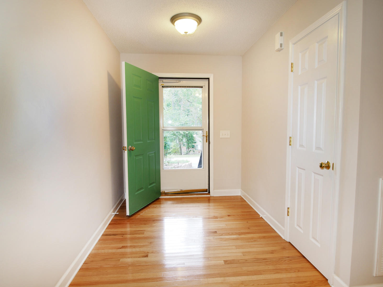 60 Old Hunt Road Pinehurst, NC 28374 - Photo 3 of 25 foyer1