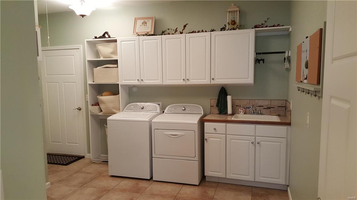 4533 Hill Road Highland, IL 62249 - Photo 20 of 44