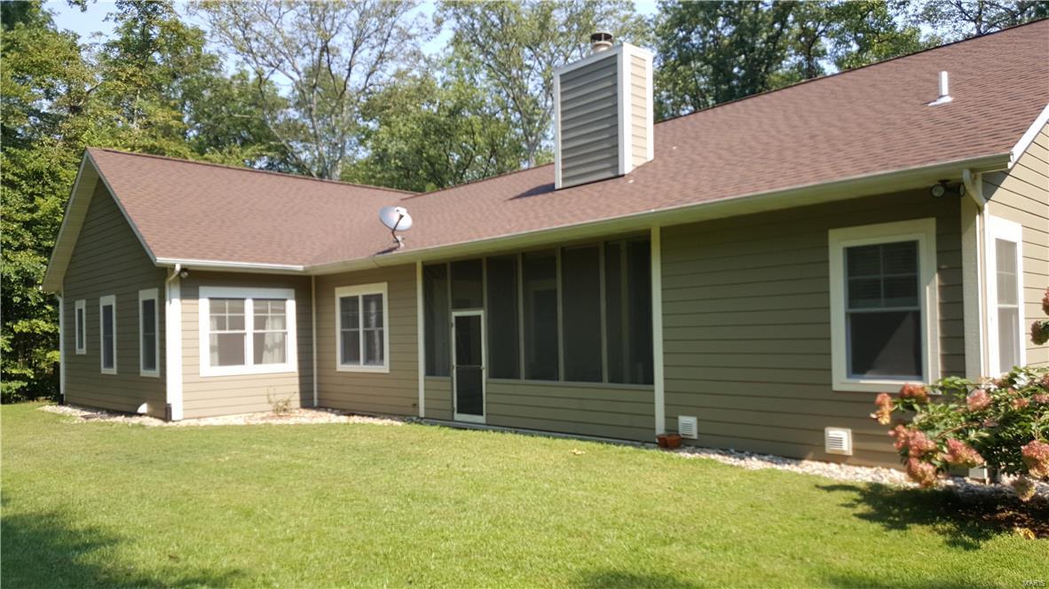 4533 Hill Road Highland, IL 62249 - Photo 5 of 44